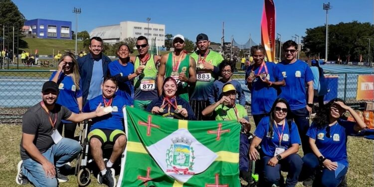 Atletas paralímpicos de Paranaguá conquistam 18 medalhas no Meeting em Curitiba