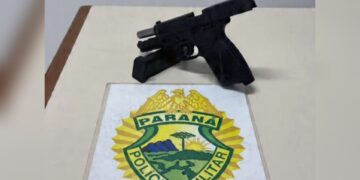 Homem é preso após disparo de arma de fogo dentro de casa e ameaça durante discussão em Paranaguá