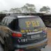 Caminhão tomba, colide com van e deixa um morto e seis feridos na BR-277