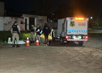 Rapaz é executado enquanto ia comprar lanche com a namorada em Guaratuba
