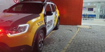 Homem fica gravemente ferido após ser esfaqueado pela esposa em Matinhos