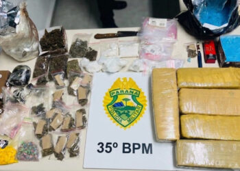 Cinco mandados, duas prisões e grande apreensão de drogas marcam operação em Guaratuba