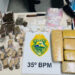Cinco mandados, duas prisões e grande apreensão de drogas marcam operação em Guaratuba
