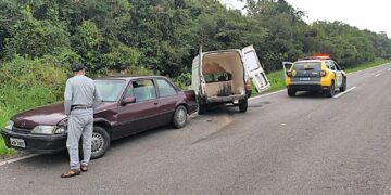 Fuga, perseguição e colisão: suspeito de envolvimento em roubos de cargas é detido em Matinhos