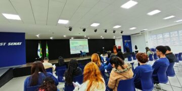 Projeto Redação Nota 1.000 reúne mais de 2,5 mil estudantes no Litoral do Paraná