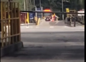 Vazamento de produto perigo em empresa mobiliza equipes do Corpo de Bombeiros em Paranaguá
