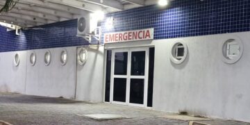 Jovem é baleado nas costas durante a madrugada em Pontal do Paraná