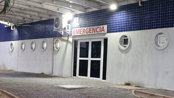 Jovem é baleado nas costas durante a madrugada em Pontal do Paraná
