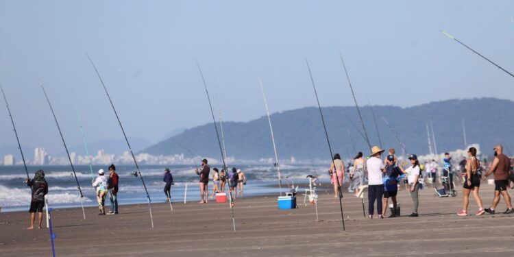Pontal do Paraná recebe 6º Torneio de Pesca de Praia na modalidade Pesque e Solte