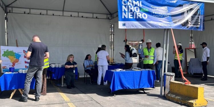 TCP homenageia caminhoneiros com ações de saúde, segurança e bem-estar em Paranaguá