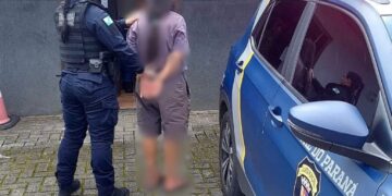 Mulher é detida após ameaças e tentativas de retirar objetos de UBS em Pontal do Paraná