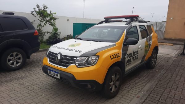 Denúncia de disparos de arma de fogo termina com dois presos por tráfico em Paranaguá