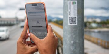 Ilha dos Valadares recebe QR Code em mais de mil pontos de iluminação pública