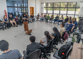 Projeto Leme prepara jovens de Paranaguá para oportunidades no setor portuário