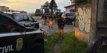 PCPR prende dois homens investigados por aliciar adolescente para exploração sexual