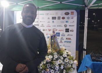 Padre Dirson Gonçalves lança três livros sobre a devoção a Nossa Senhora do Rocio
