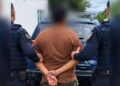 Homem furta perfumes, é perseguido por funcionária e acaba preso em Paranaguá