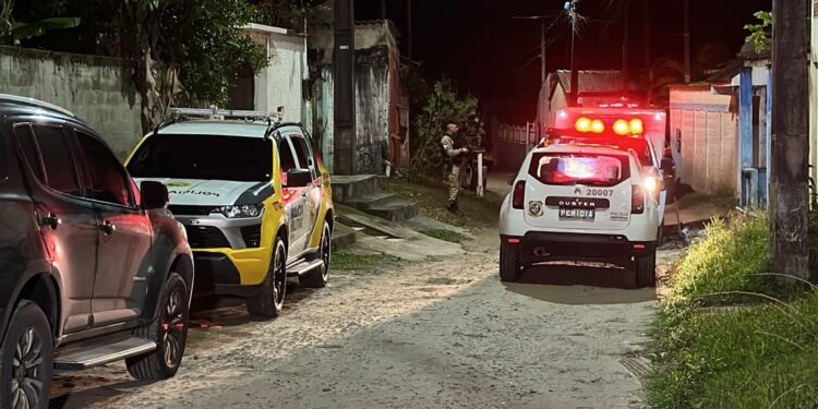 Suspeito morre em confronto com a PM na Ilha dos Valadares