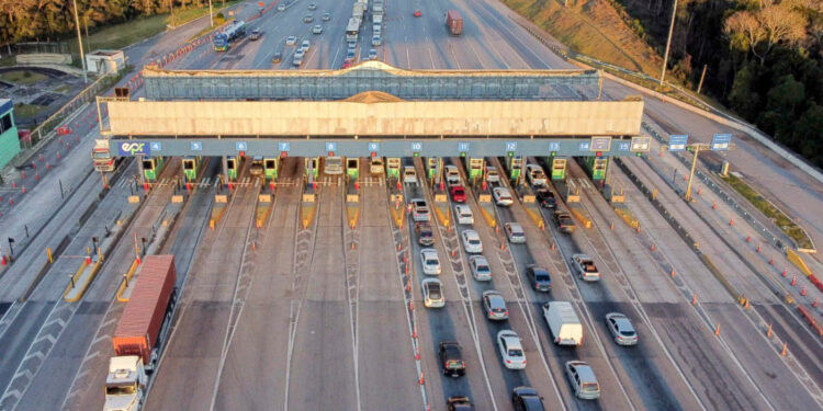 Feriado de Finados deve ter aumento de 25% no fluxo pelos dois sentidos da BR-277
